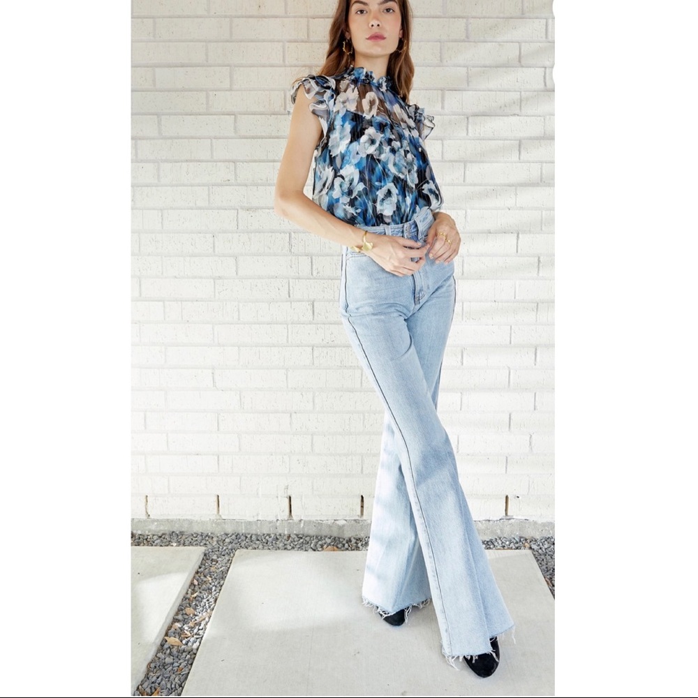 Neon Blonde high wasted jeans.